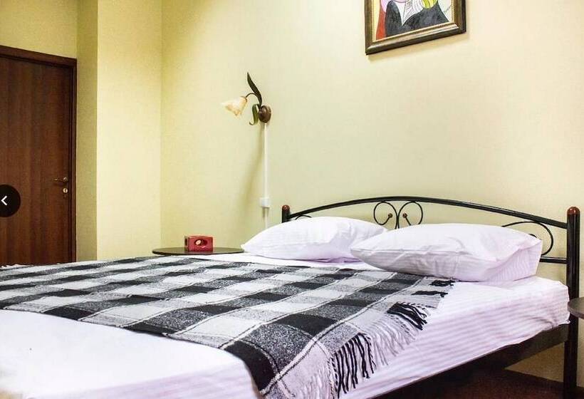 Deluxe Szoba, Hostel Koleso