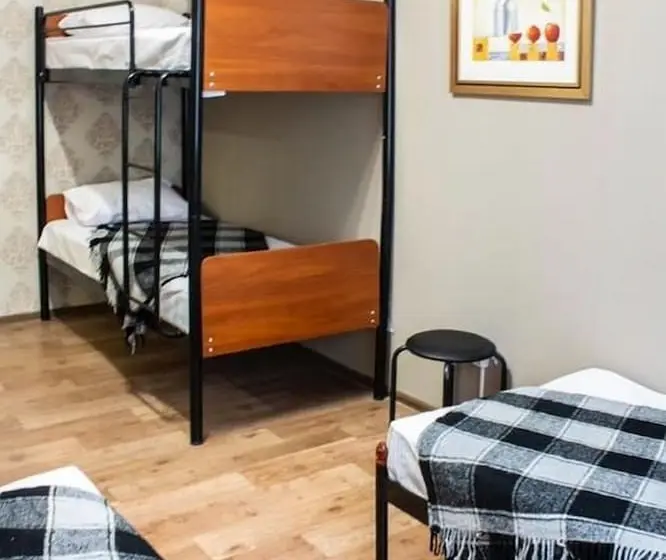 Pat in Cameră Comună, Hostel Koleso