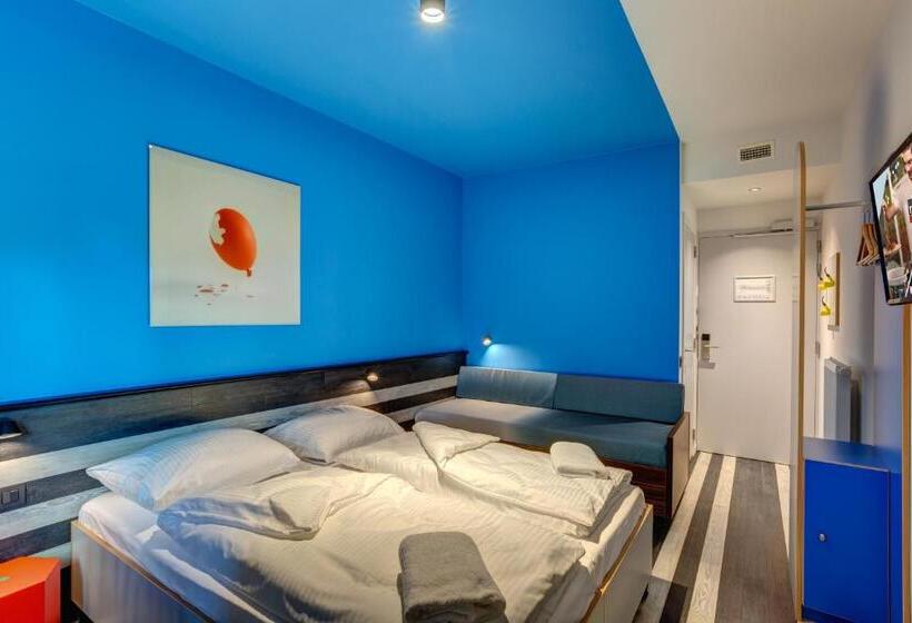 اتاق استاندارد سه نفره, Meininger Hotel Bruxelles Gare Du Midi