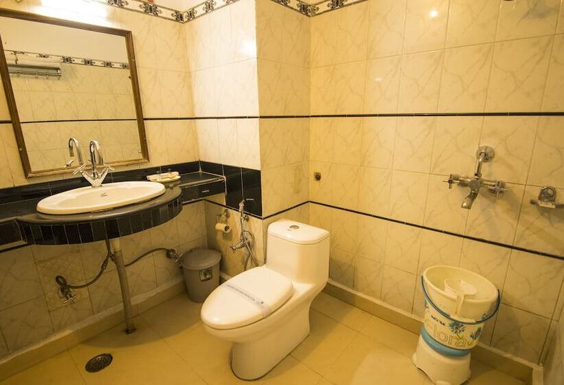 Deluxe Rum, Wow Stayz2 Hotel Jahanvi Dale