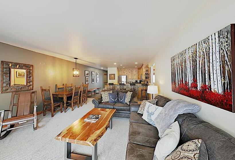 דירת שני חדרים, Beaver Creek West O2