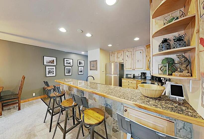 דירת שני חדרים, Beaver Creek West O2