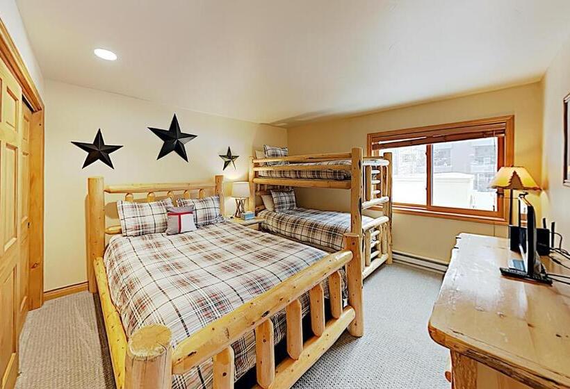 דירת שני חדרים, Beaver Creek West O2