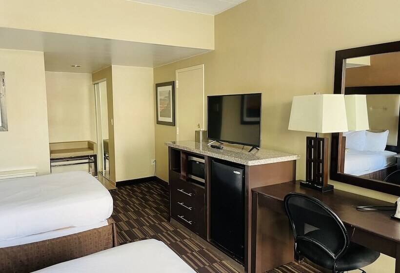 带2个双人床的标准工作室, Best Western Atlantic City Beach Block