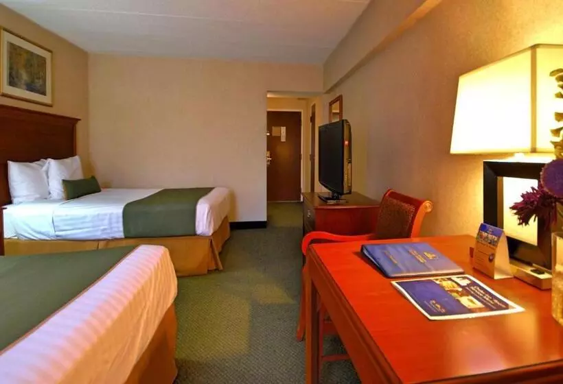 キングサイズベッドのスイートルーム, Best Western Capital Beltway Washington Dc
