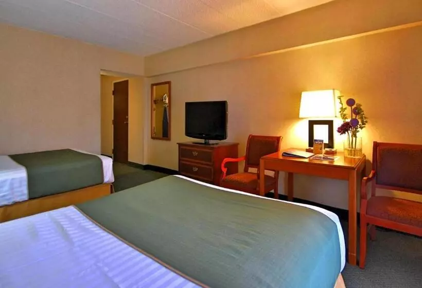 キングサイズベッドのスイートルーム, Best Western Capital Beltway Washington Dc