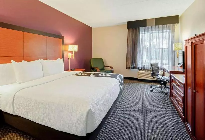 身障者適用キングサイズベッドルーム, La Quinta By Wyndham Naples East
