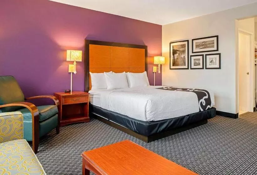 身障者適用キングサイズベッドルーム, La Quinta By Wyndham Naples East