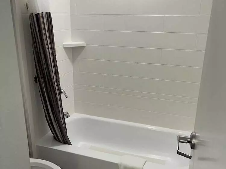 اتاق لوکس, La Quinta By Wyndham Nashville Airport