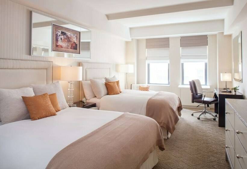 استودیوی لوکس, The Benjamin Royal Sonesta New York