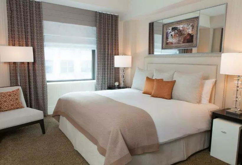 سوئیت با تخت بزرگ, The Benjamin Royal Sonesta New York