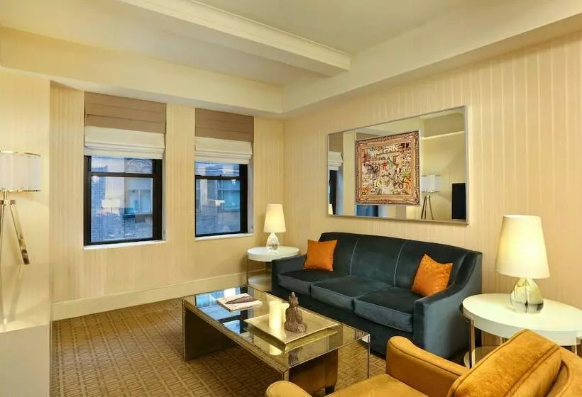 سوئیت برای معلولان, The Benjamin Royal Sonesta New York