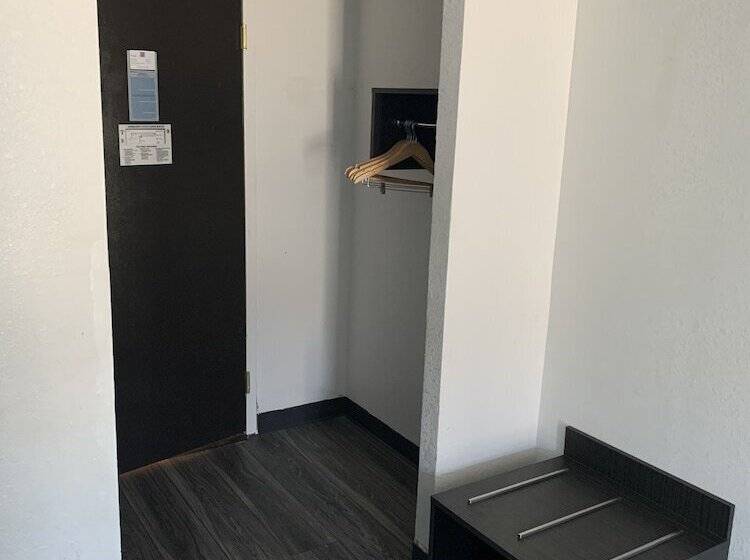 اتاق استاندارد با 2 تخت دوبل, Motel 6 Lincoln, Ne Airport