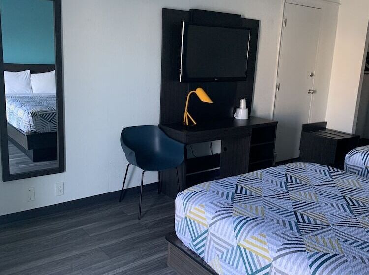 Номер Стандарт 2 Двуспальные Кровати, Motel 6 Lincoln, Ne   Airport