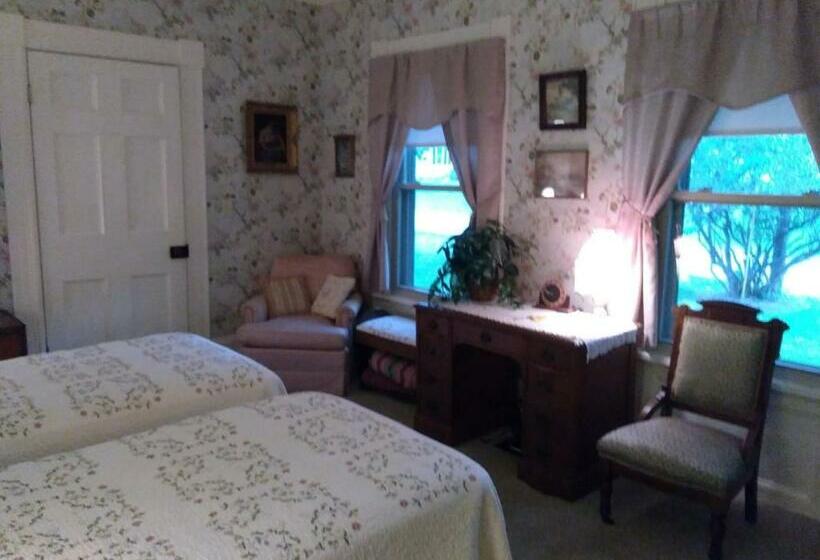 スタンダードルーム, Couture Farm At Millstone Hill