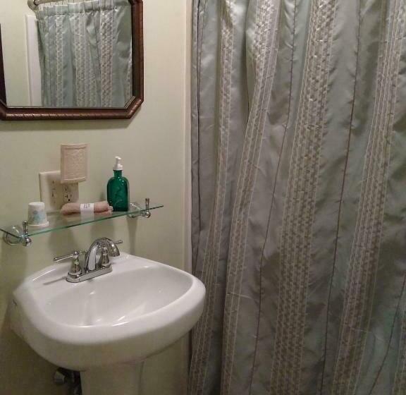 スタンダードルーム, Couture Farm At Millstone Hill