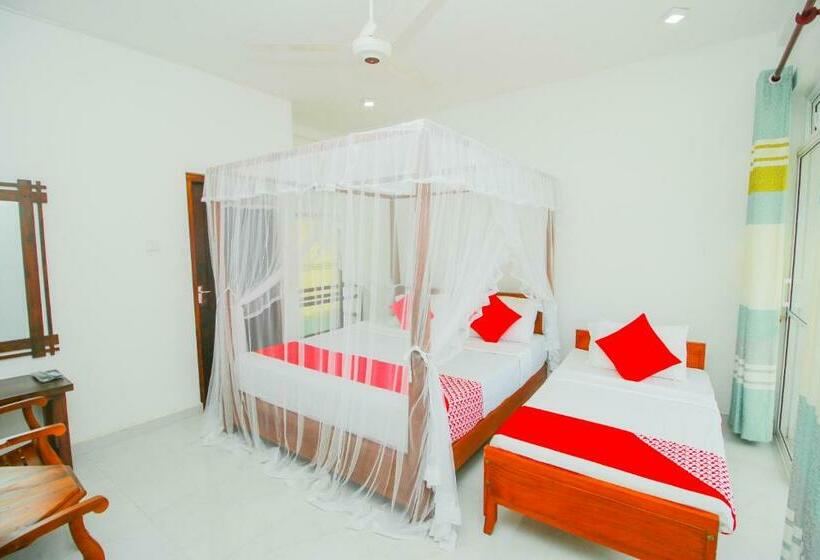 Triple Room Sea View, Onaro Beach View