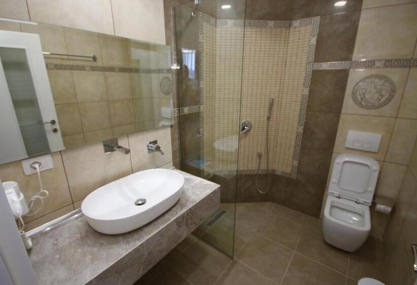 带大床的豪华间, Eljos