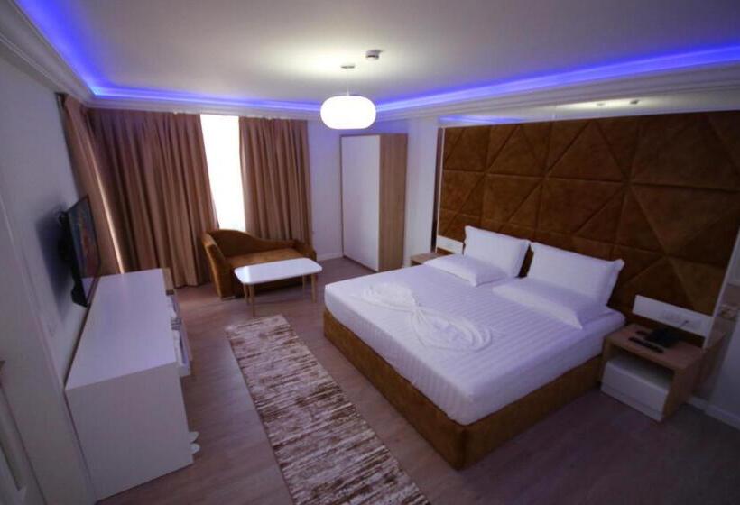 Quarto Estandar Cama King, Eljos
