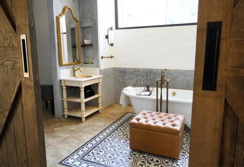 اتاق لوکس با چشمانداز, Mbano Manor Hotel Victoria Falls By Mantis