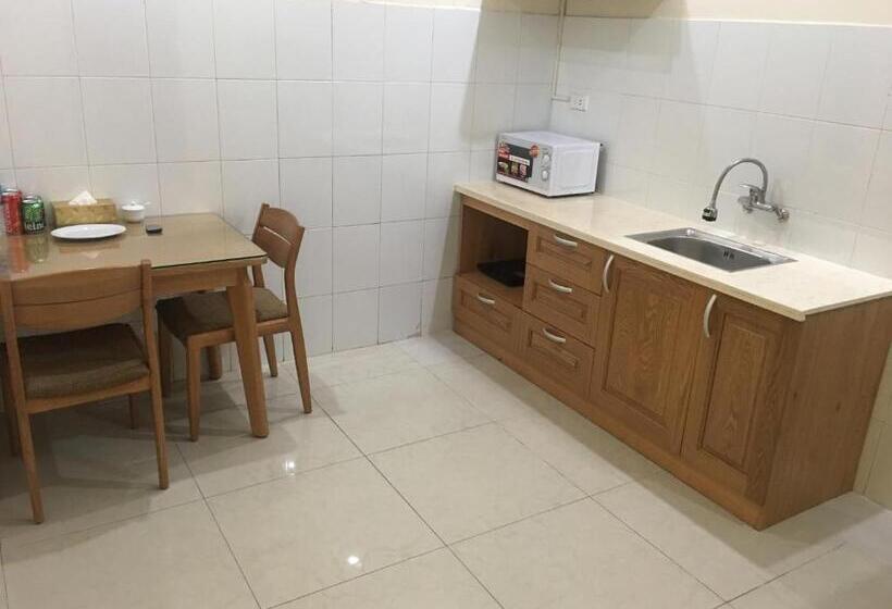 اتاق لوکس, Thien Anh