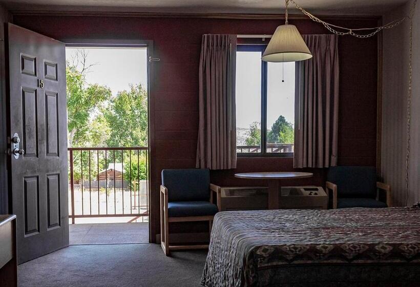 غرفة قياسية, Prospector Inn