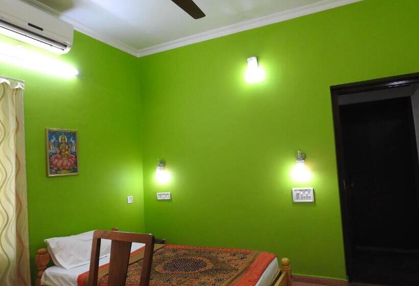 اتاق استاندارد یک نفره, Kadalamma Beach Homestay