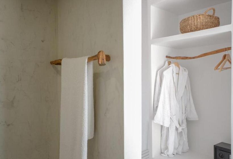 جناح ديلوكس مطل على البحر, Glaronissi Beach