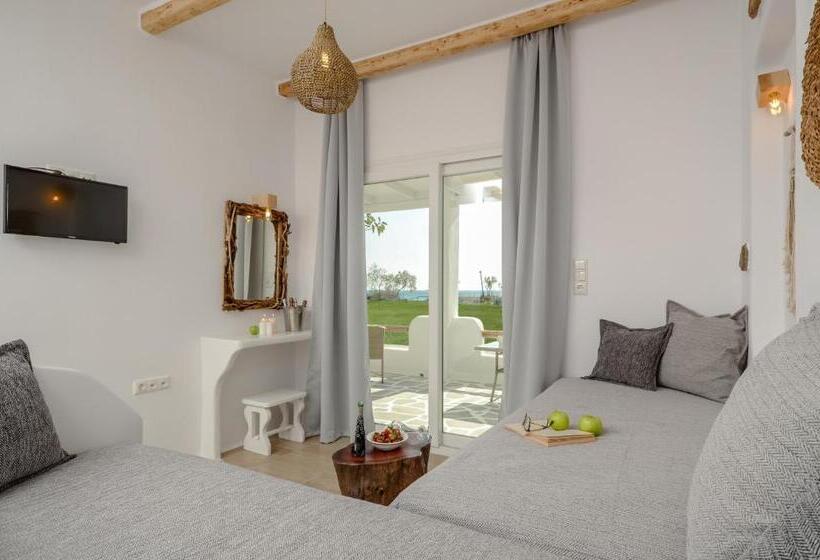 جناح سرير كينج, Glaronissi Beach