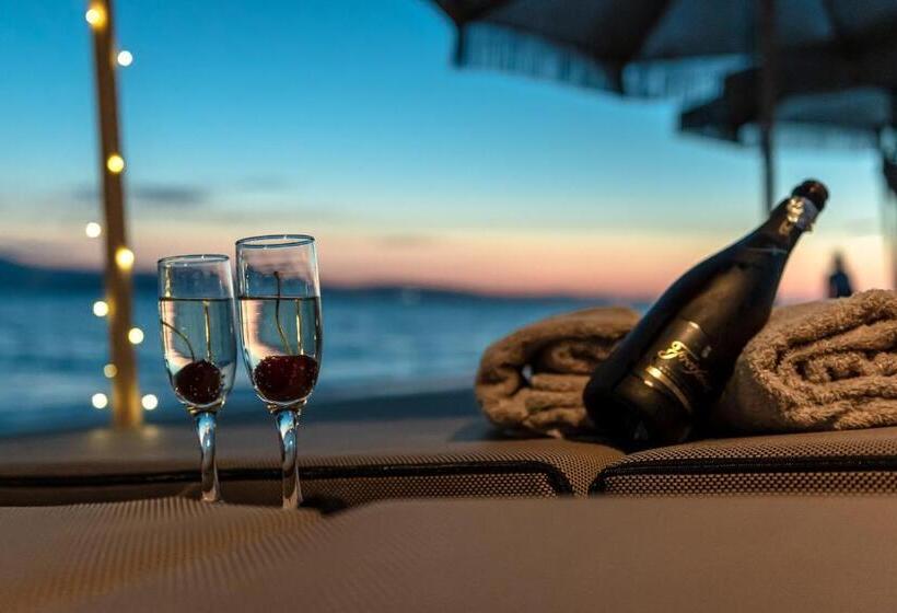 شقة غرفة واحدة ذات إطلالة, Glaronissi Beach