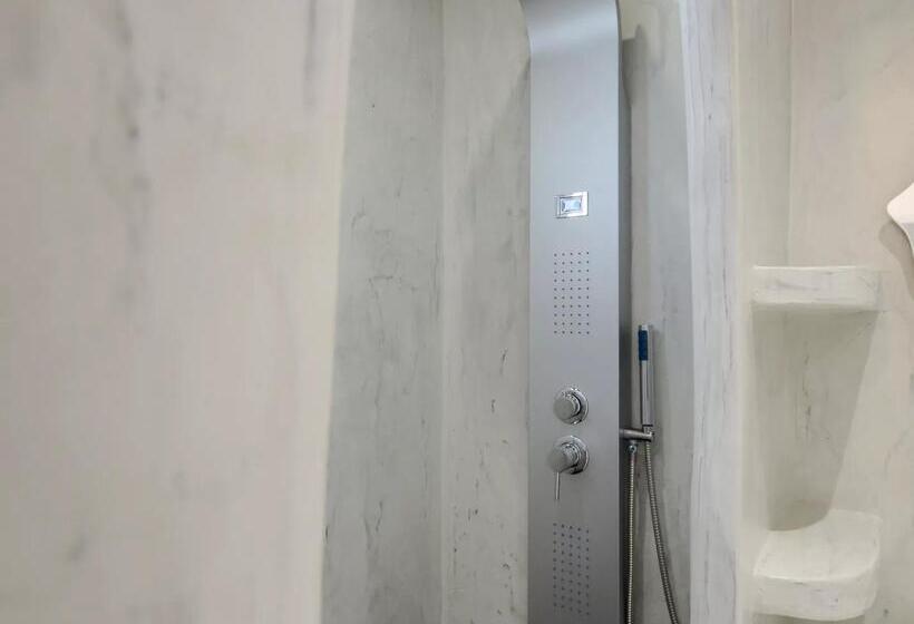 جناح ديلوكس مطل على البحر, Glaronissi Beach