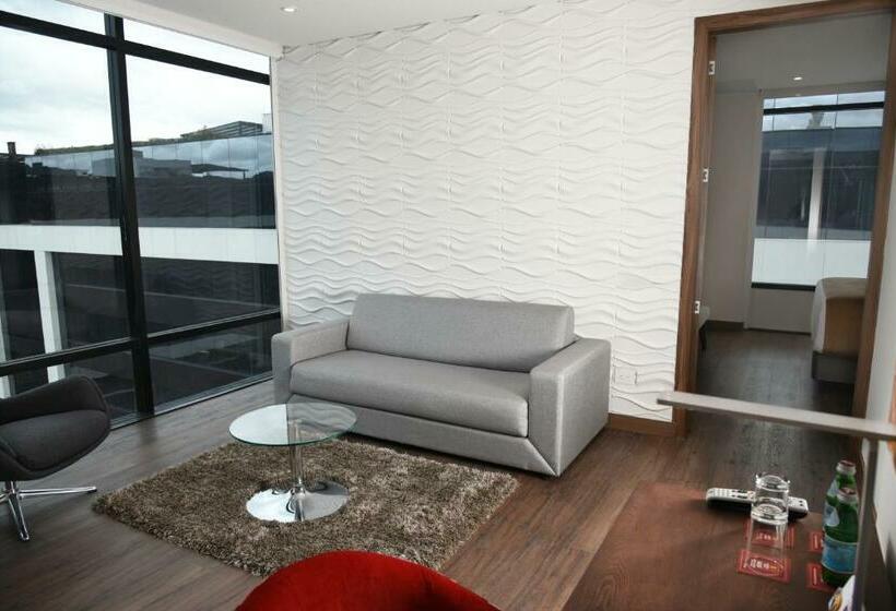 小型套房, Sabana Park