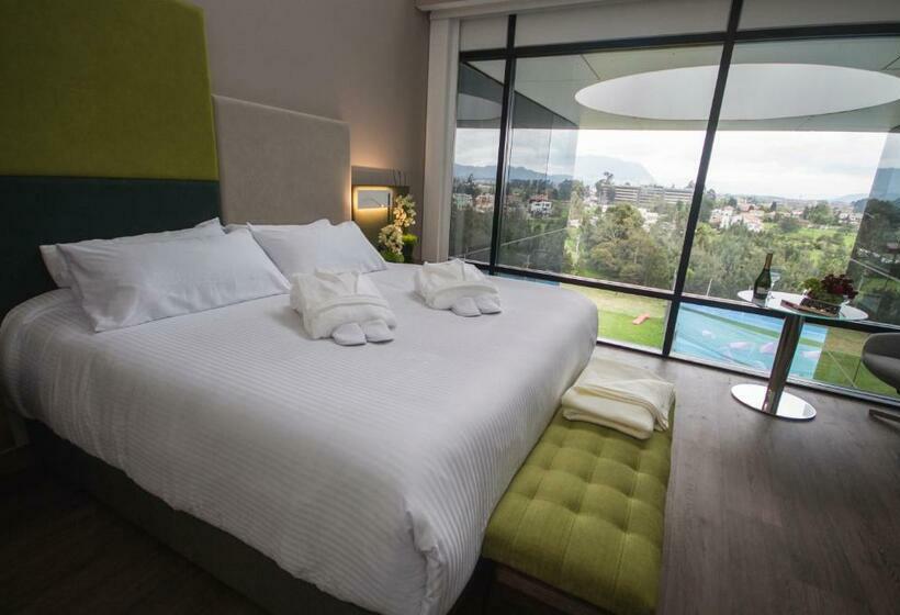 高级大房间, Sabana Park