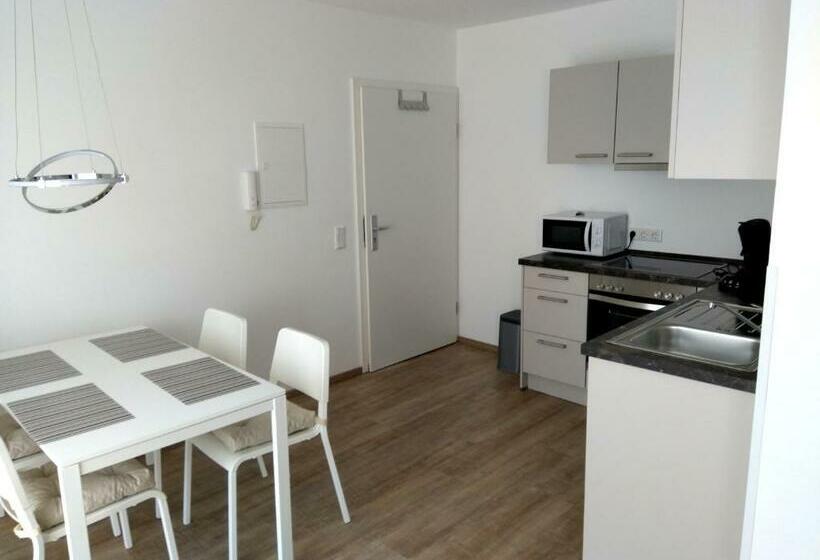 דירה בת חדר שינה 1 עם מרפסת, Ferienwohnungen Lippold