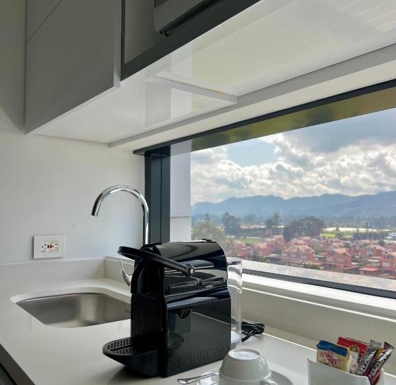 小型套房, Sabana Park