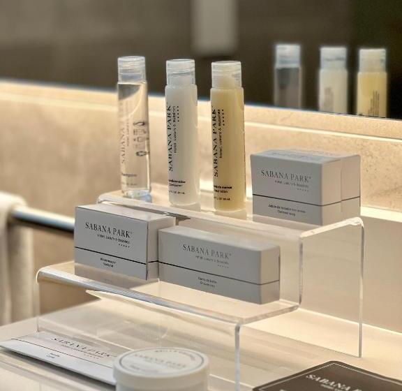 标准间, Sabana Park