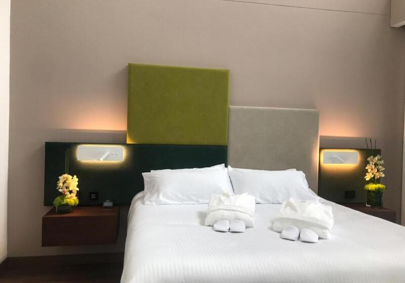 小型套房, Sabana Park