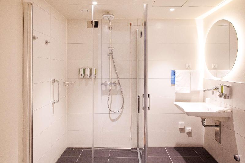 غرفة قياسية, Quality Inn & Suites