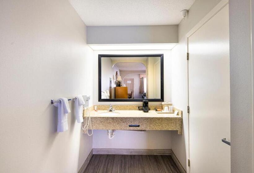 适合残疾人使用的标准间, Red Roof Inn Stafford, TX