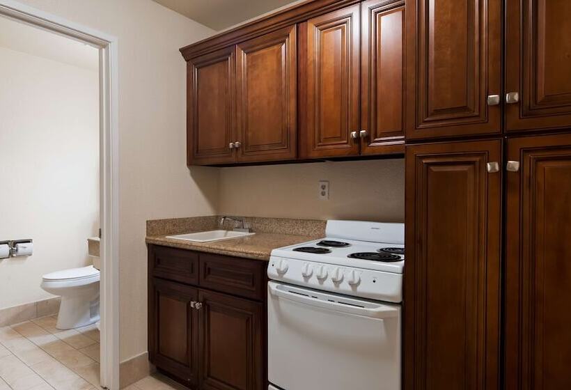 غرفه قياسيه سريرين مزدوجين, Best Western John Muir Inn