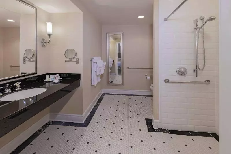 身障者適用スタンダードルーム, Best Western Plaza Inn