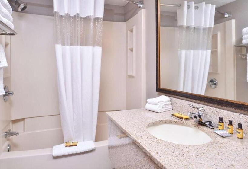 جناح إدارى, Best Western Plus Kelly Inn