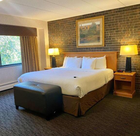 Люкс Адаптированный для Инвалидов, Best Western Plus Kelly Inn