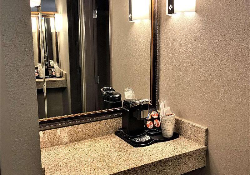 غرفة ديلوكس, Best Western Plus Kelly Inn