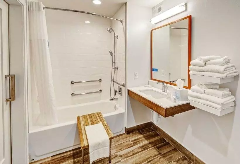 اتاق استاندارد, Hampton Inn Vallejo