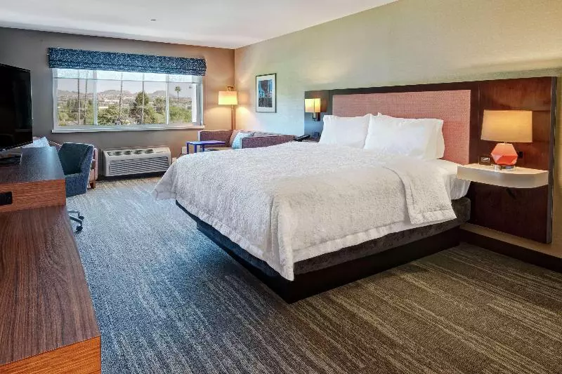 اتاق استاندارد با تخت بزرگ, Hampton Inn Vallejo