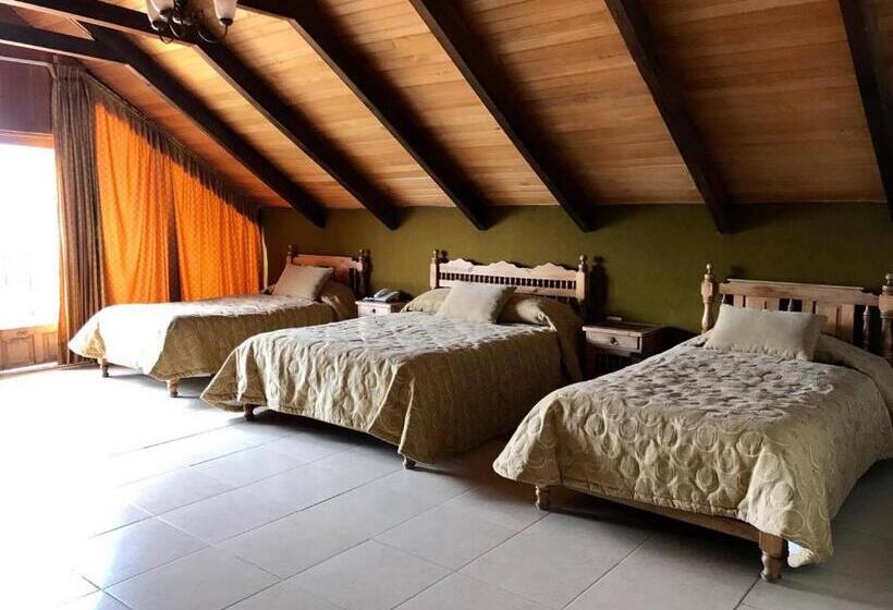 חדר סטנדרט לשלושה, El Camino Real