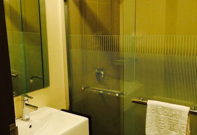 디럭스 룸, Grand Court