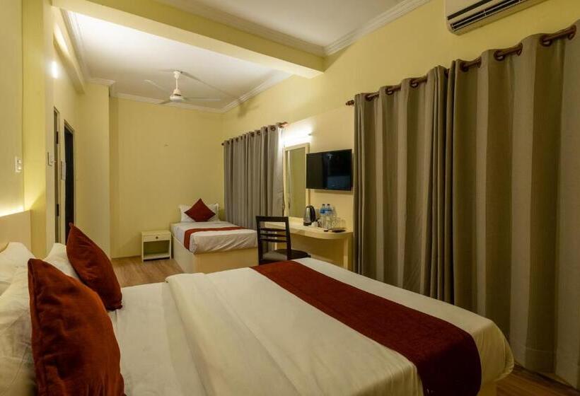 اتاق استاندارد سه نفره, Peaceland Lumbini