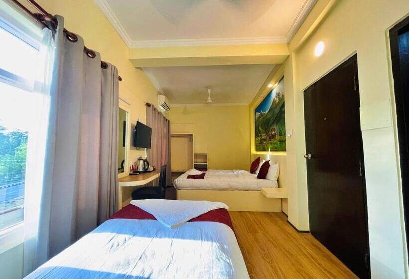 اتاق استاندارد سه نفره, Peaceland Lumbini